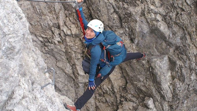 Marie Lollok Klementová je držitelkou mezinárodní certifikace, která ji opravňuje vodit lidi v horách po celém světě.