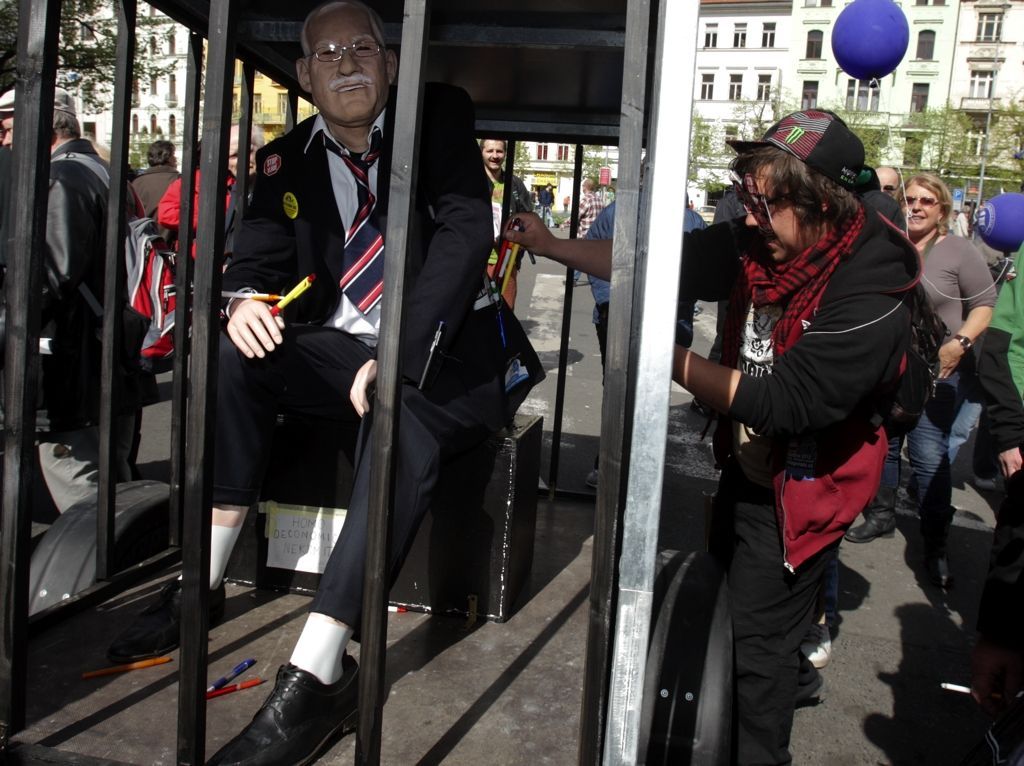 demonstrace proti vládě na Václavském náměstí