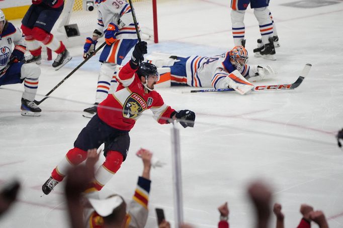 Brad Marchand ve finále Stanley Cupu 2025