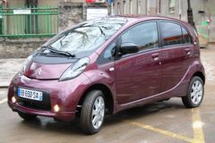Jízda v tichu. Elektromobil Citroën C-zero už je k mání