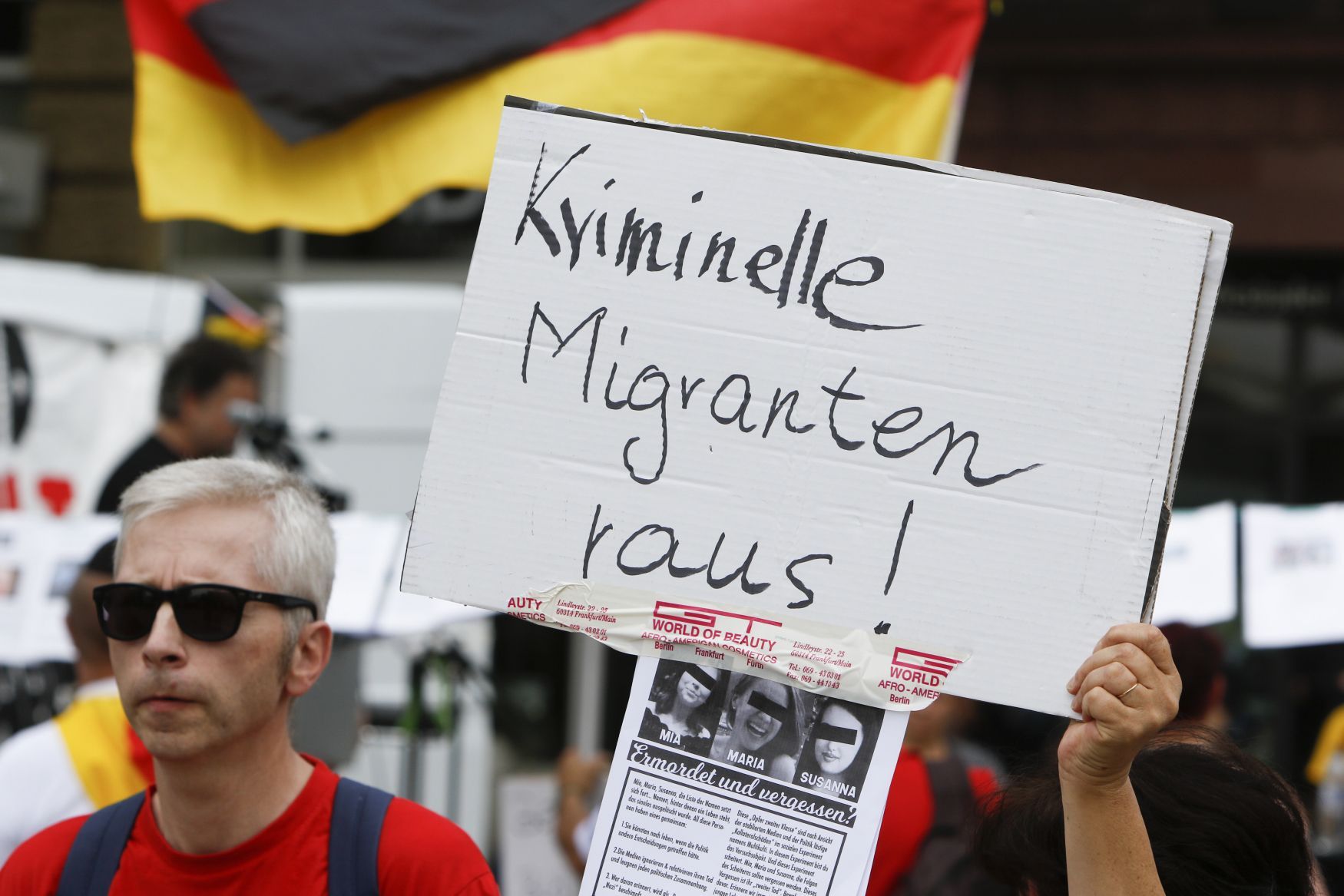 Protesty krajní pravice ve Wiesbadenu