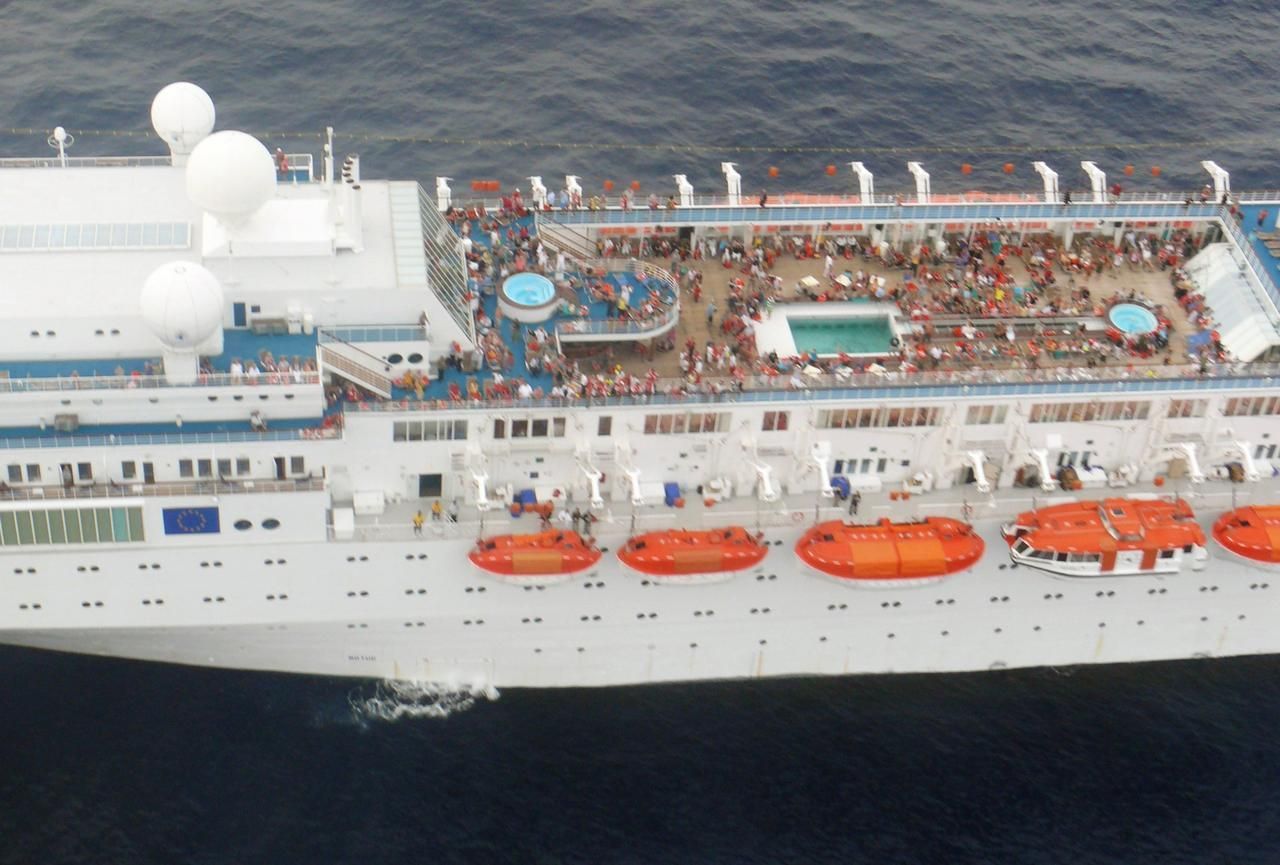 Výletní loď Costa Allegra