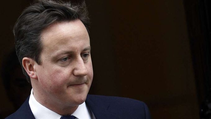 David Cameron ujistil Petra Nečase o odhodlání britských úřadů podílet se na vyšetřování kauzy.