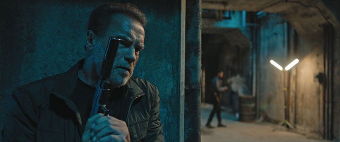 Arnold Schwarzenegger jako Luke Brunner.