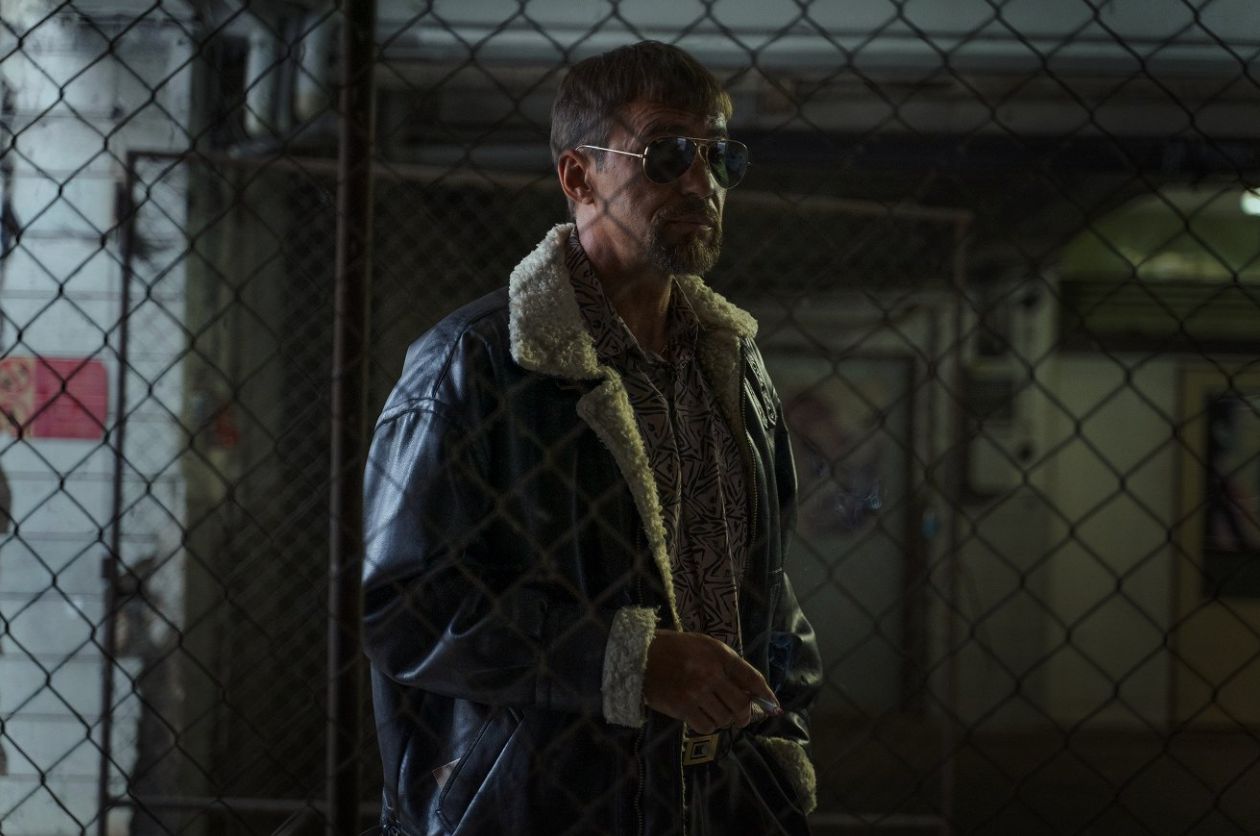 Seriál Devadesátky, žena