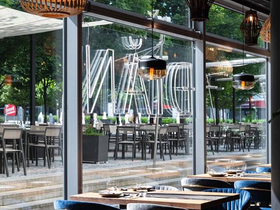 "Když si vybíráme prostor pro restauraci, není pro nás atraktivita lokality na prvním místě," říká Giang o nové restauraci na Brumlovce.