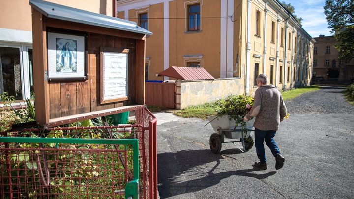 Román žene do Bílé Vody tisíce turistů. Hledají kopec, který tu není, diví se místní