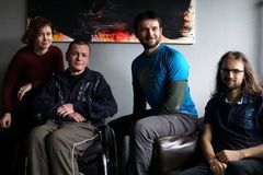 Honza trpí roztroušenou sklerózou a je na vozíku. Poputuje 600 kilometrů do Santiaga de Compostela
