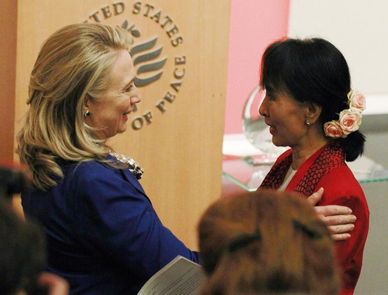 Hillary Clintonová a Su Ťij během setkání ve Washingtonu