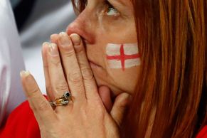 Angličtí fanoušci čekali na gól marně, houževnatí Slováci neváhali pro bod cedit krev