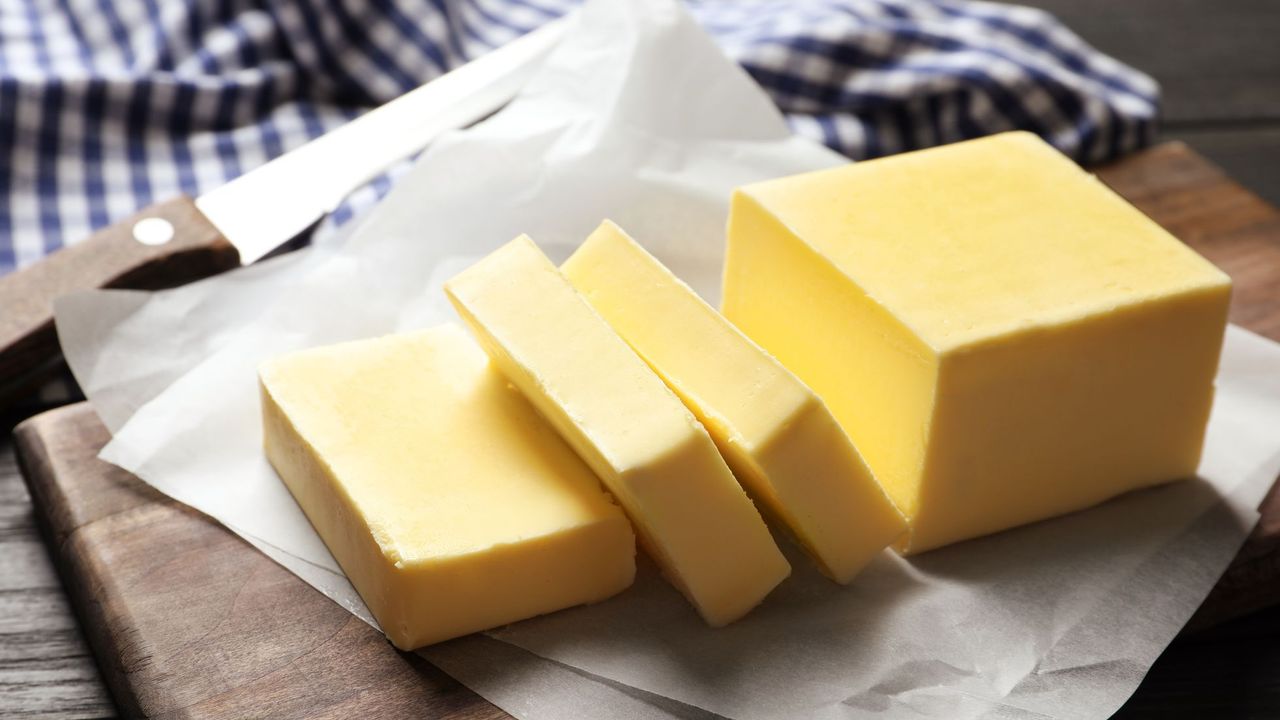 Test odhalil, která másla jsou nejlepší. V poměru ceny a kvality zazářily dvě značky