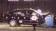 V nárazových testech organizace EuroNCAP sice vůz obdržel solidní hodnocení, na pět hvězdiček to ale nestačilo.
