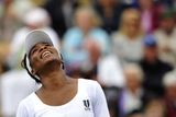 Venus si zase nezahrála od letošního Australian Open, kdy ji chytly problémy s kyčlí. Již předtím navíc laborovala s kolenem.