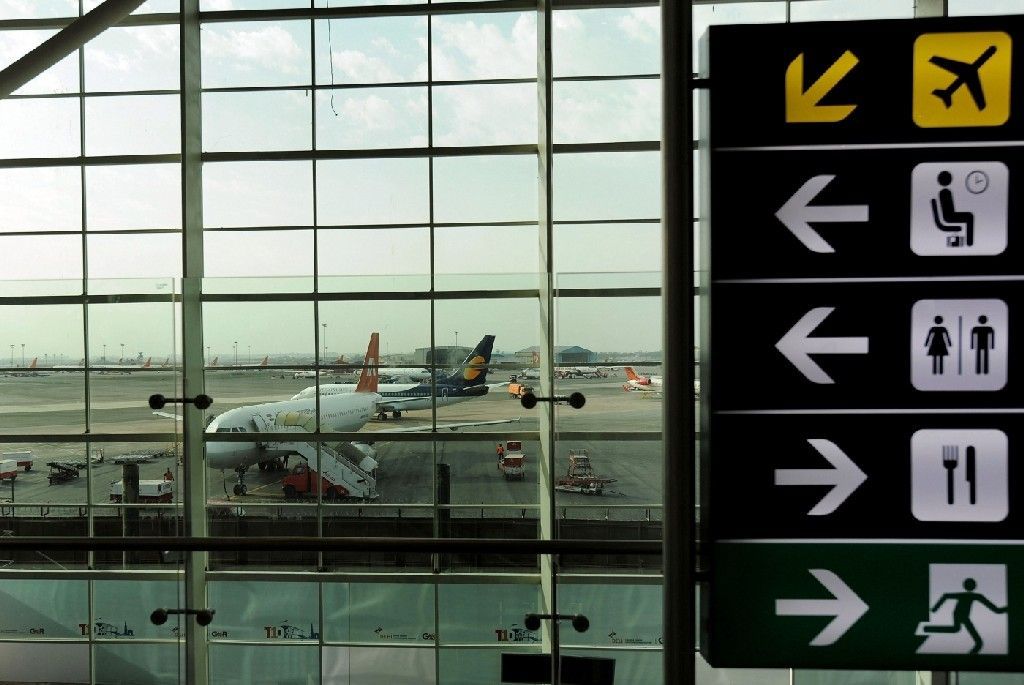 Nejhorší letiště světa - Indie - "Indira Ghandi Inter. Airport"
