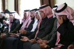 Upálení pilota je zlom. Muslimy žene proti Islámskému státu