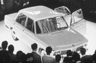 V 50. letech si BMW prošlo finanční krizí a vyhlídky byly značně rozpačité. Roku 1961 ale Němci trefili jackpot. Představili totiž sedan 1500, spadající do řady New Class. Ta nakonec zachránila značce pověst i finanční prosperitu. Postupnými modernizacemi se celá řada udržela ve výrobě do roku 1972, kdy ji nahradila první generace řady 5.