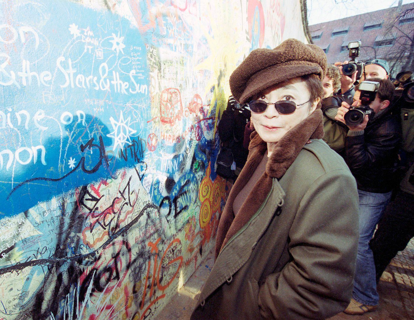 Yoko Ono, Praha, 2003