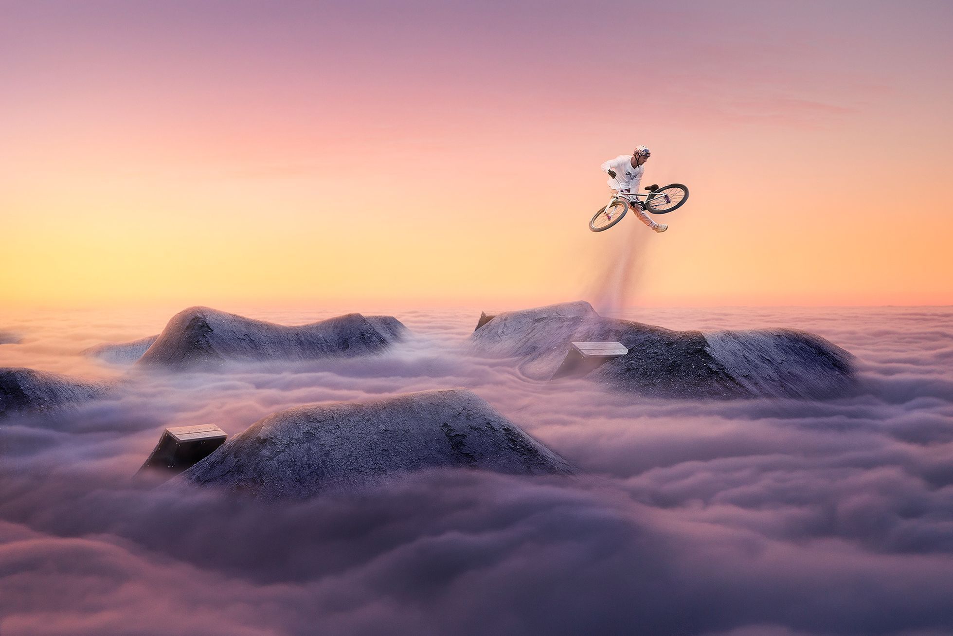 Krása minimalistické sportovní fotografie podle fotoeditorů Red Bullu