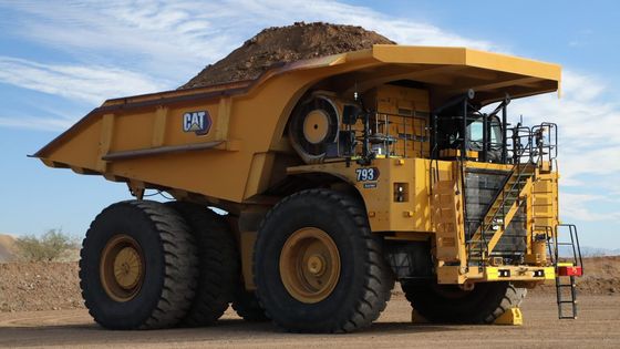 Caterpillar 793 je jedním z největších elektromobilů na světě.