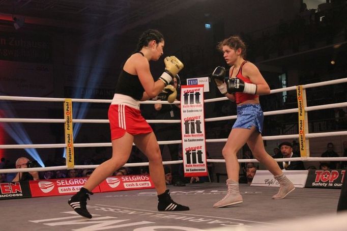 Lucie Sedláčková vs. Diana Kulinová