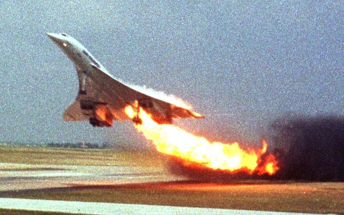 Slavný letoun poslala na cestu do leteckého důchodu nehoda z 25. července 2000. Krátce po startu v Paříži se jeden ze strojů zřítil, zemřelo 113 lidí.