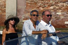 Benátky zahájil prezidentský kandidát George Clooney