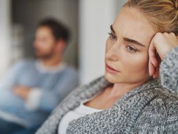 Setrvat v nešťastném manželství je ta nejlepší věc, kterou můžete udělat, tvrdí studie