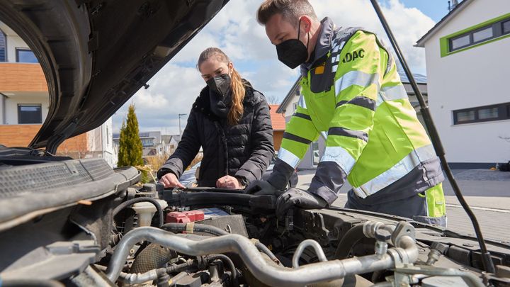 "Pomozte, už zase nejede." Dvacet aut, k nimž Němci nejčastěji volají asistenci; Zdroj foto: ADAC