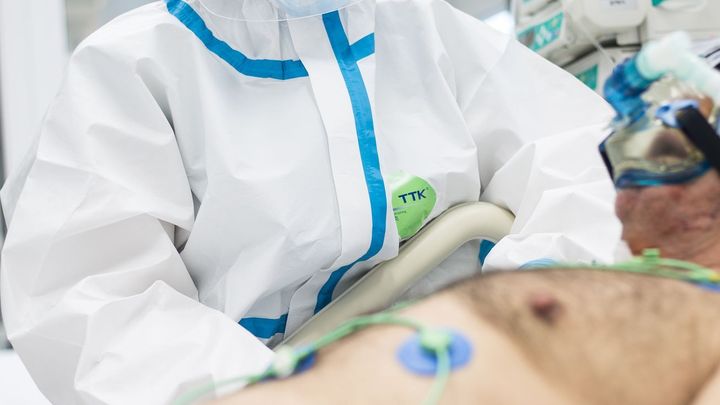 Sestry mohou ventilátory samy obsluhovat až po půl roce. Ne všechny jsou vyškolené
