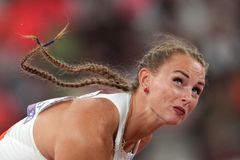 Oštěpařky se po nevídaném propadáku omlouvaly. Strašná ostuda a potupa, kály se