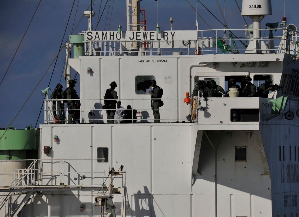 Korejské námořnictvo osvobodilo zajatou loď