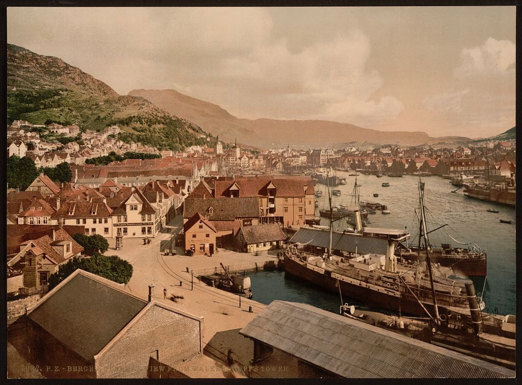 Dávný fotoprůvodce Norskem. Unikátní barevné snímky ukazují jeho podobu před 120 lety