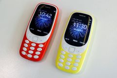 Nokia se vrací do Česka. Začne prodávat telefony s Androidem i tlačítkovou legendu