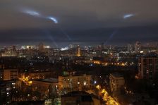 Největší letecký útok od února 2022. Rusové vyslali rakety, drony i řízené střely