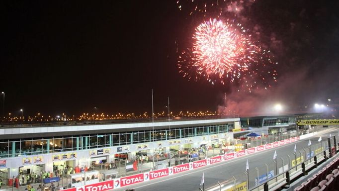 24 h Dubai, Dubai Autodrome, ohňostroj