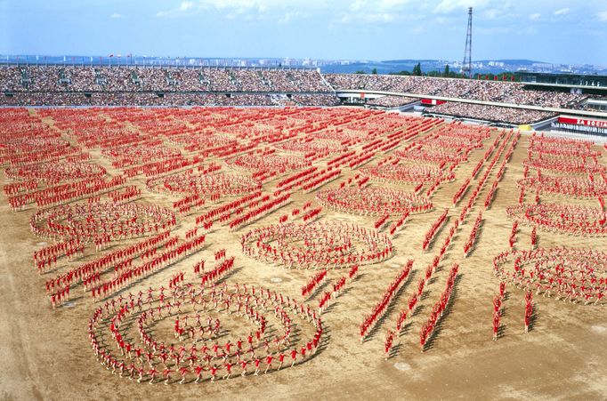 Před 65 lety se v Československu zrodil fenomén komunistické celostátní spartakiády