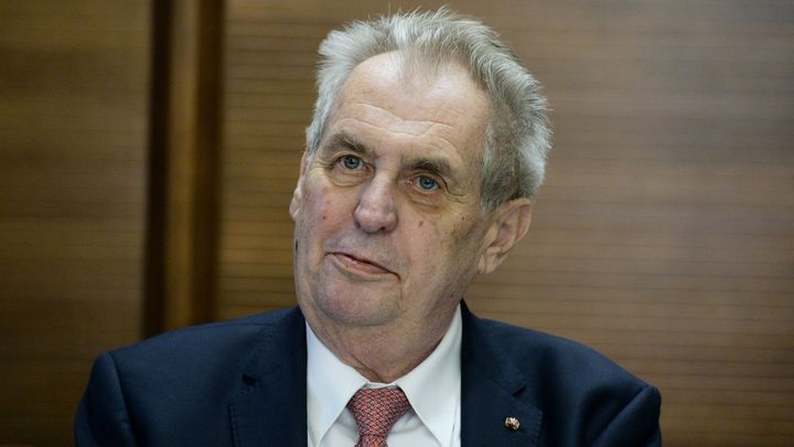 Sám doma. Prezident Zeman se žádné připomínkové akce k 17. listopadu nezúčastní