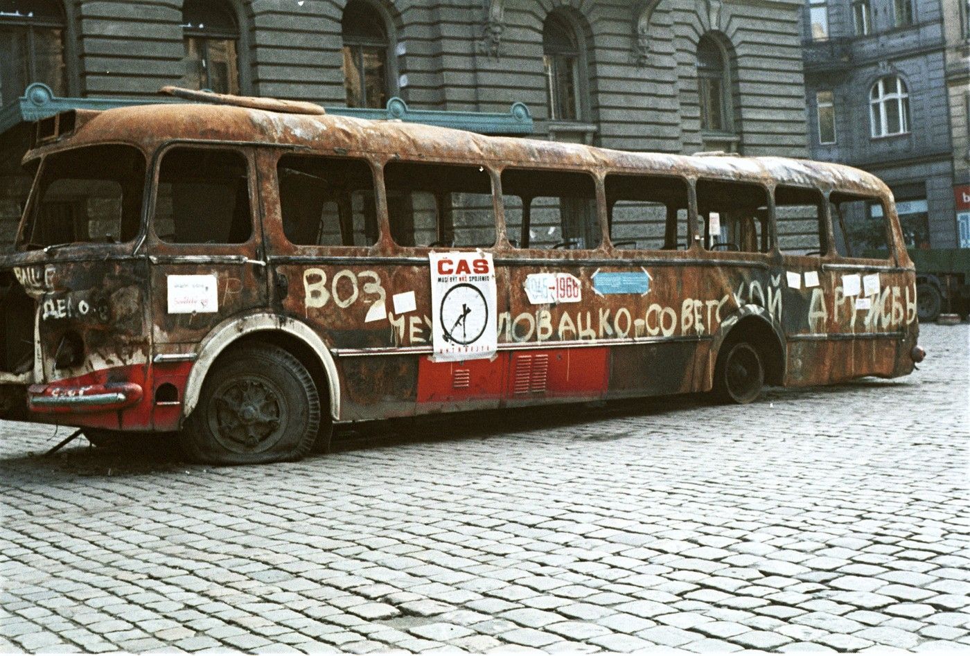 autobusy Praha historie