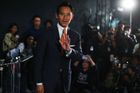 Parlamentní volby v Thajsku drtivě vyhrála prodemokratická opozice
