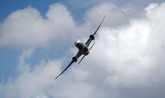 Farnborough Airshow - přehlídka letecké techniky, červenec 2018. Boeing 787