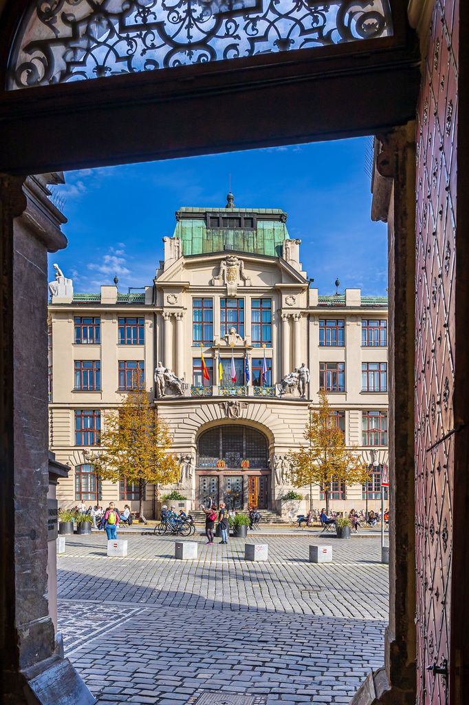 Krása podzimní Prahy na fotografiích Radoslava Vnenčáka