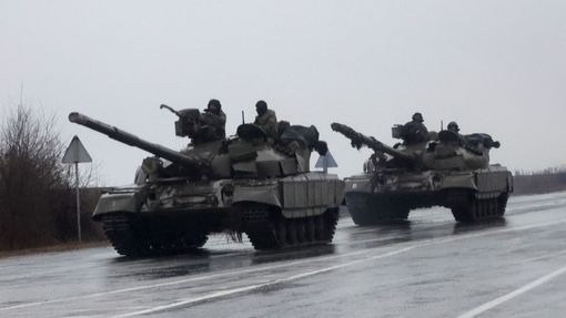 Ruské tanky u Mariupolu.