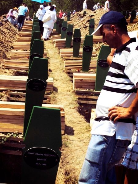 Srebrenica k
