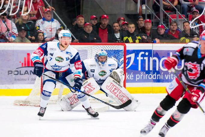 1. finále Třinec - Kometa: Tomáš Bartejs a Marek Čiliak