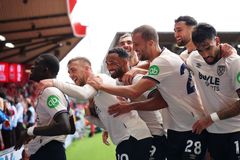 Součkův West Ham v lize konečně zabral, Šulc zařídil výhru Lyonu