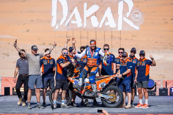 Rallye Dakar 2025, 12. etapa: Jiří Brož (KTM) v cíli