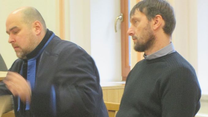 Zbyněk Hauzr při své prosincové návštěvě na Okresním soudě ve Strakonicích. Lednového pokračování, kdy byla jeho kauza projednávána, už se osobně neúčastnil