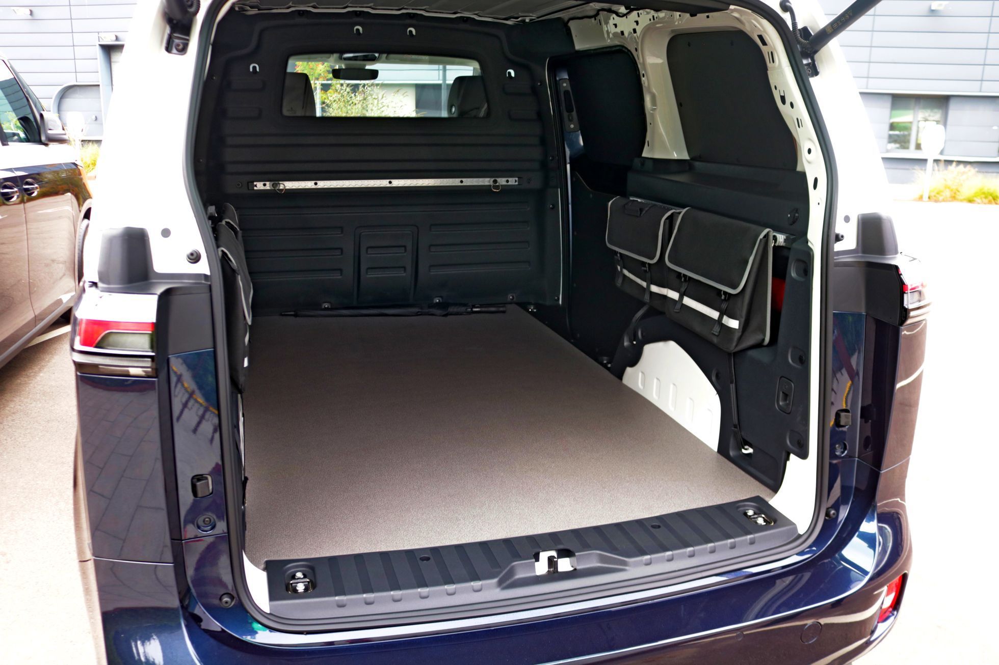 Volkswagen ID.Buzz Cargo jízdy 2022