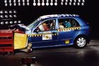 Mezitím podstoupil hatchback crash test u nezávislé instituce EuroNCAP a získal za ochranu pasažerů čtyři hvězdičky.