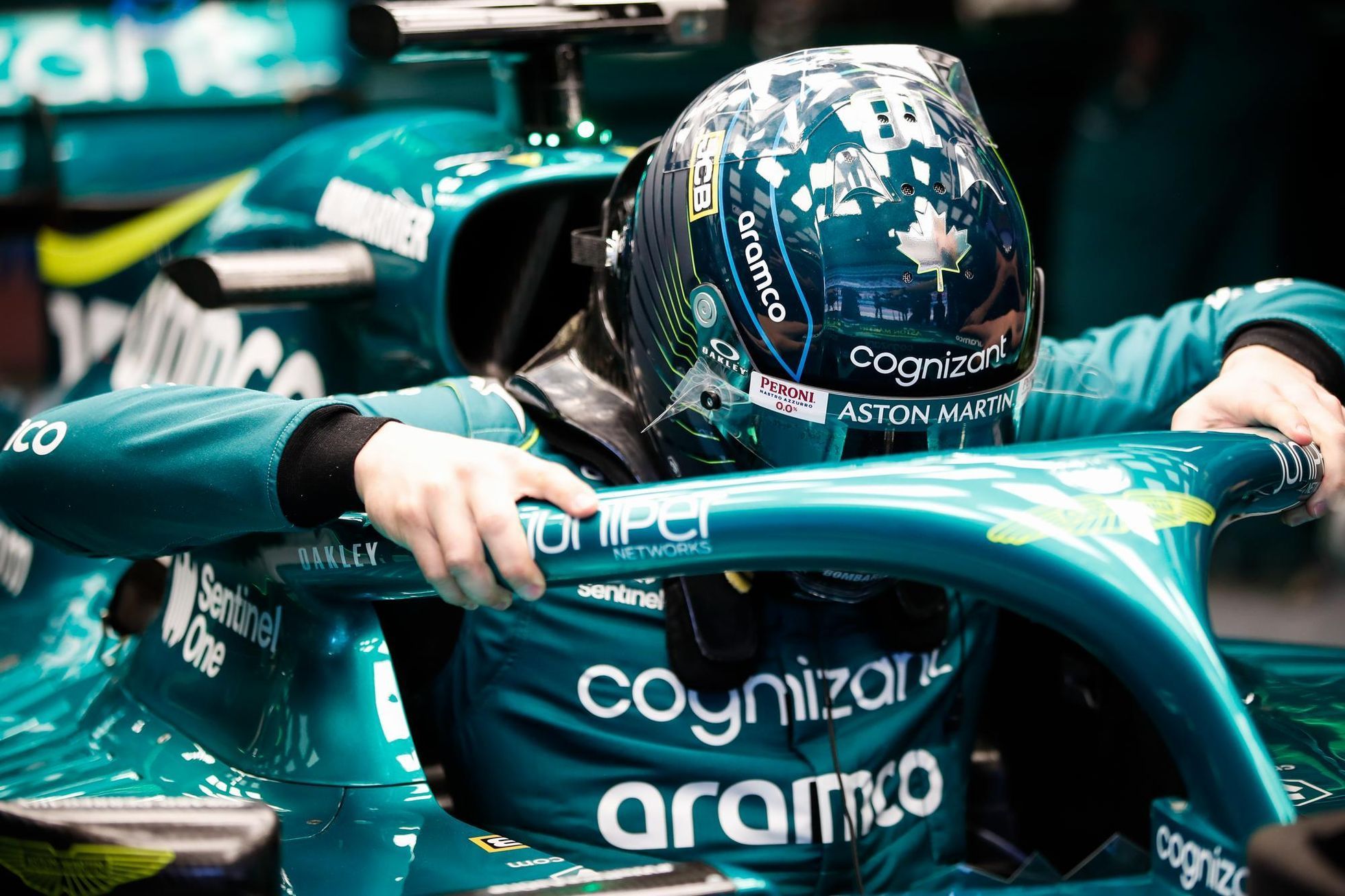 Helma pilota F1 Lance Strolla, Aston Martin (2022)